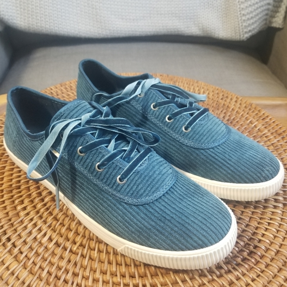 TOMS Carmel Burlap Atlantic Corduroy Sneakers